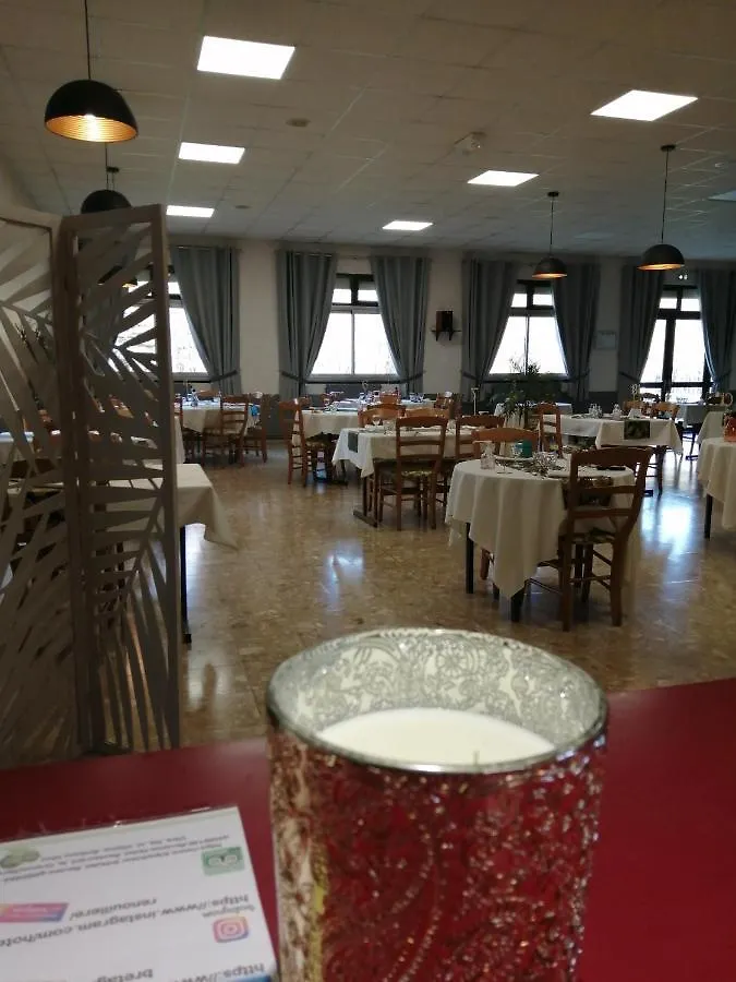Hotel Restaurant La Grenouillere Vitre  2*, Vitre (Ille-et-Vilaine) France