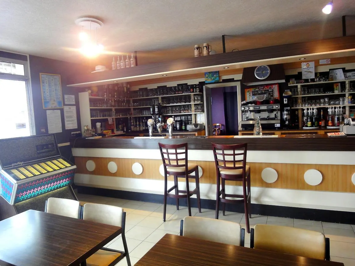 Hotel Restaurant La Grenouillere Vitre  2*, Vitre (Ille-et-Vilaine) France